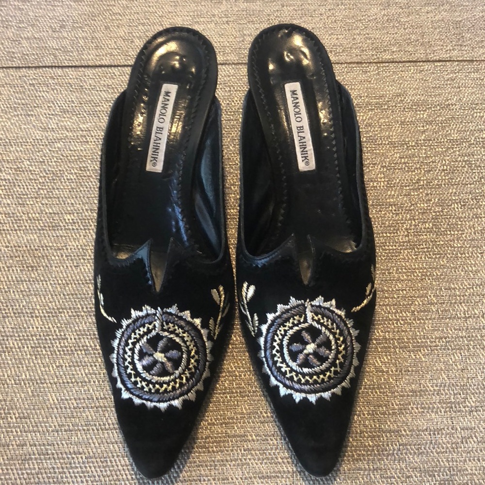 Manolo Blahnik stitch detail slides